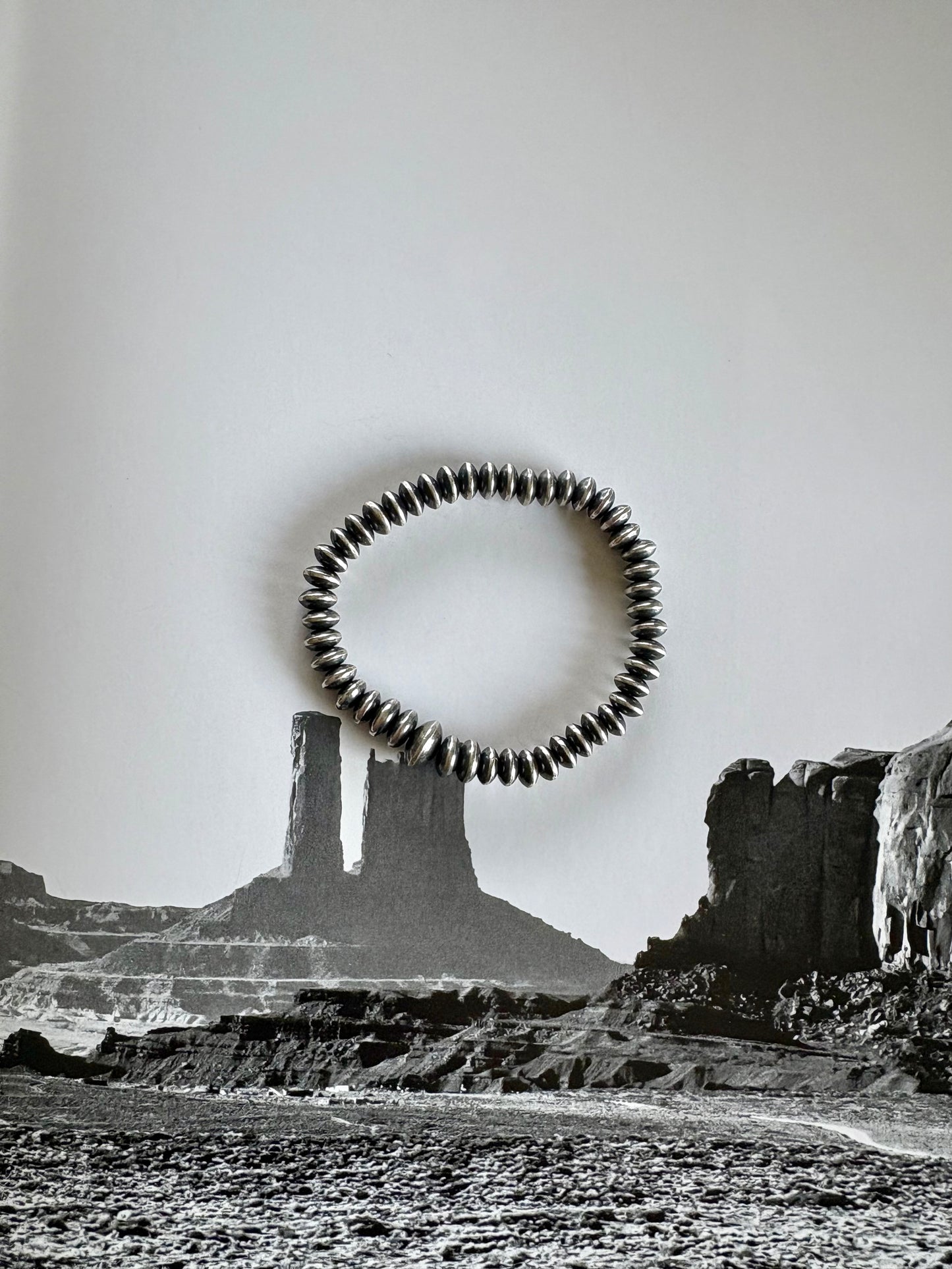 Chunky Saucer Stretch Bracelet