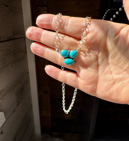 3-Stone Small Cluster Necklace – Kingman Turquoise – 17.5"