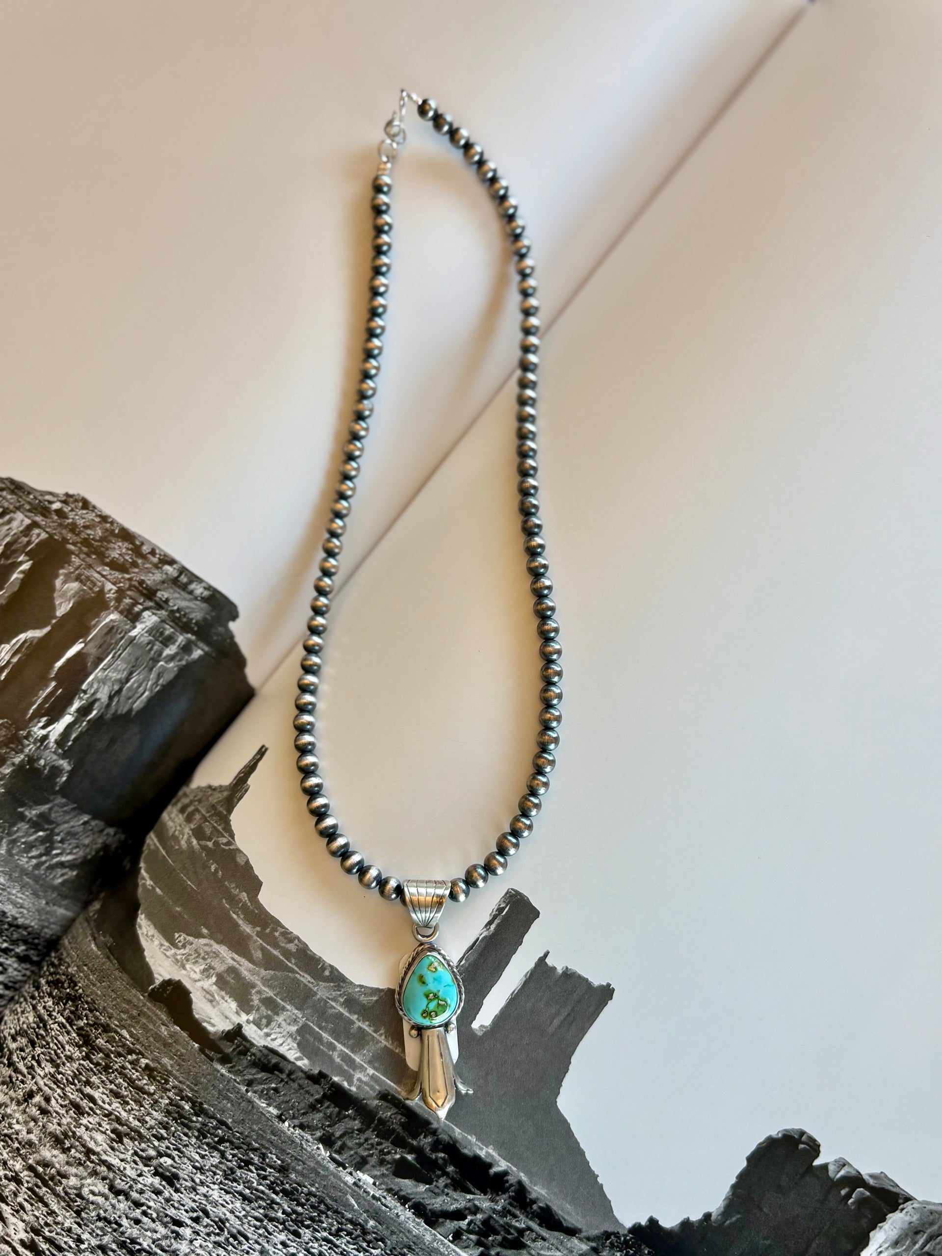 Pendant & Pearl Set