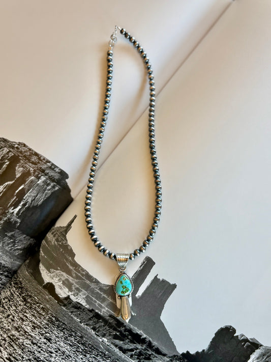 Pendant & Pearl Set