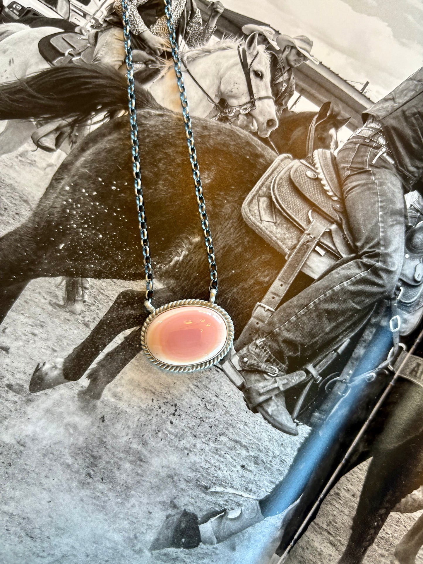 Pink Conch Bar Necklace