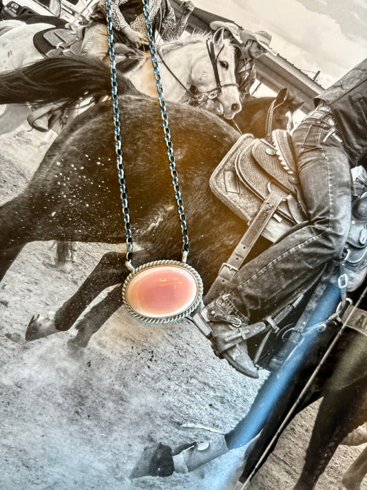 Pink Conch Bar Necklace